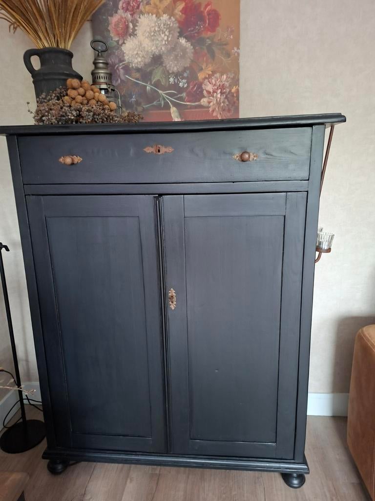 Meidenkastje, Ophalen, Gebruikt, Met deur(en), 50 tot 100 cm