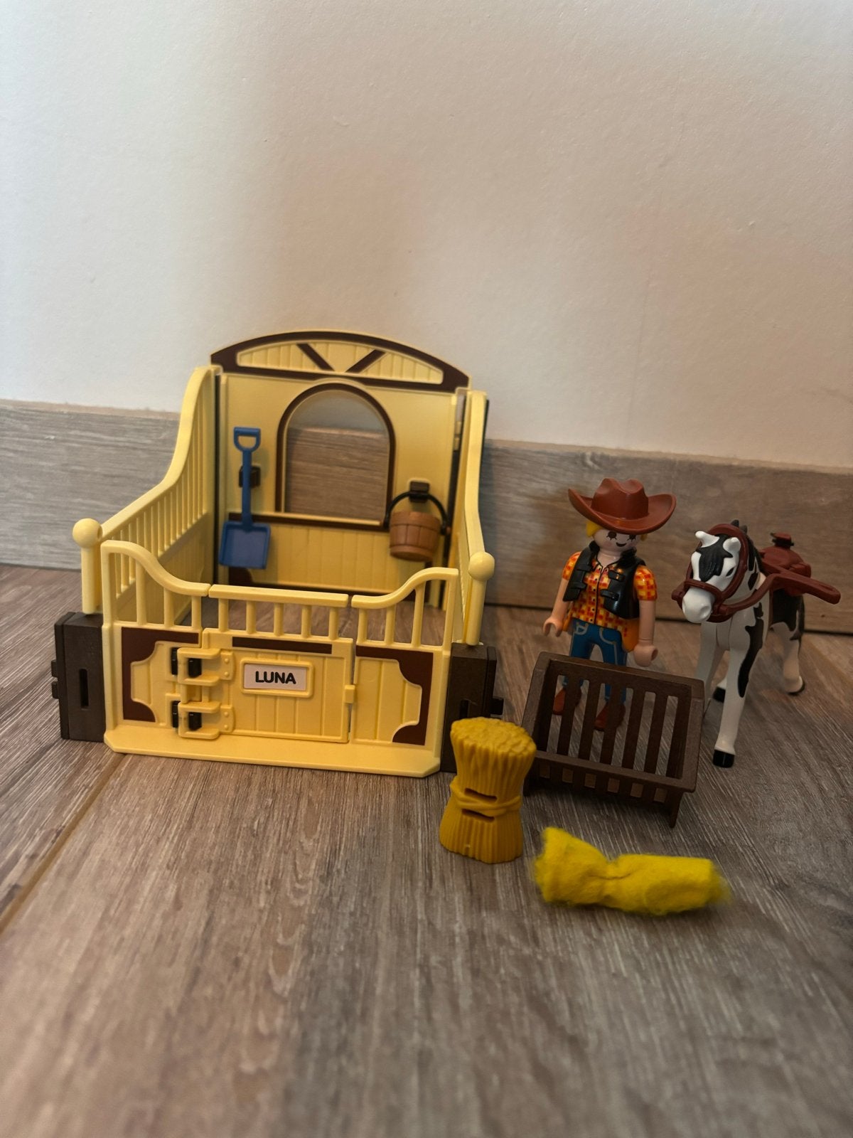 Playmobil paardenstal met cowboy en paard, Kinderen en Baby's, Speelgoed | Playmobil, Gebruikt, Gebouw, Complete set, Ophalen of Verzenden