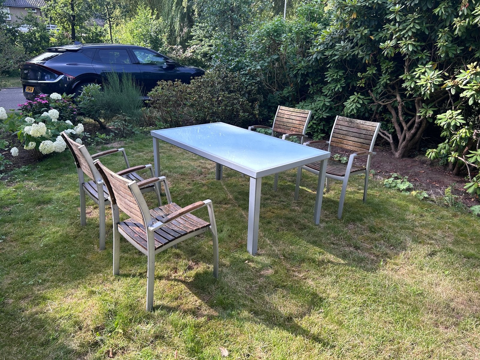 Tuintafel met 4 stoelen die opknapbeurt nodig hebben, Tuin en Terras, 4 zitplaatsen, Gebruikt, Eettafel, Aluminium