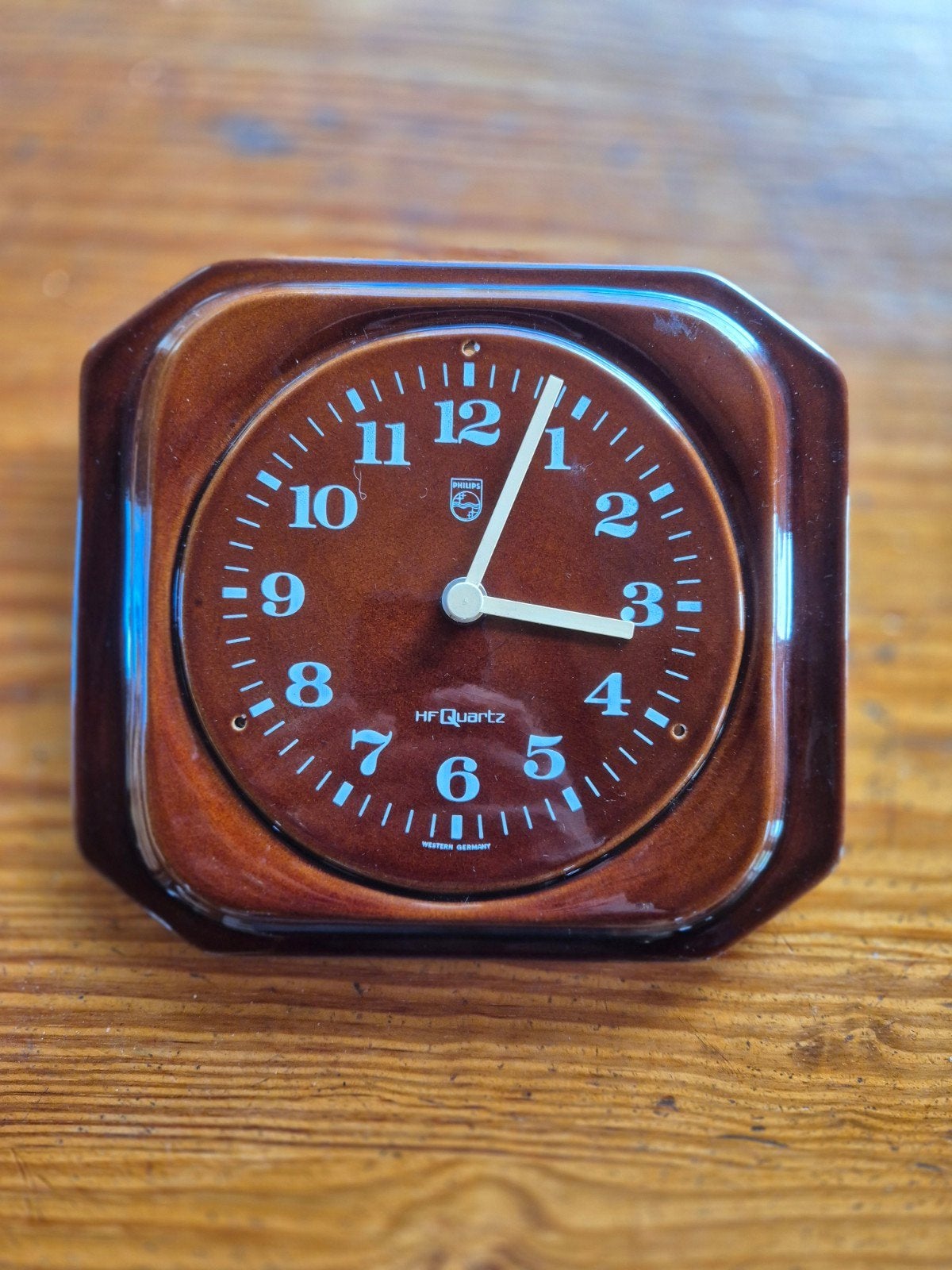 Philips west germany vintage keramiek wandklok bruin, Onbekend, Ophalen of Verzenden, Onbekend, Onbekend