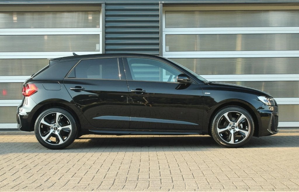 Originele Audi A1 S1 5x100 17 inch sport Vredenstein AO 2022, Ophalen, Audi, Banden en Velgen, 17 inch