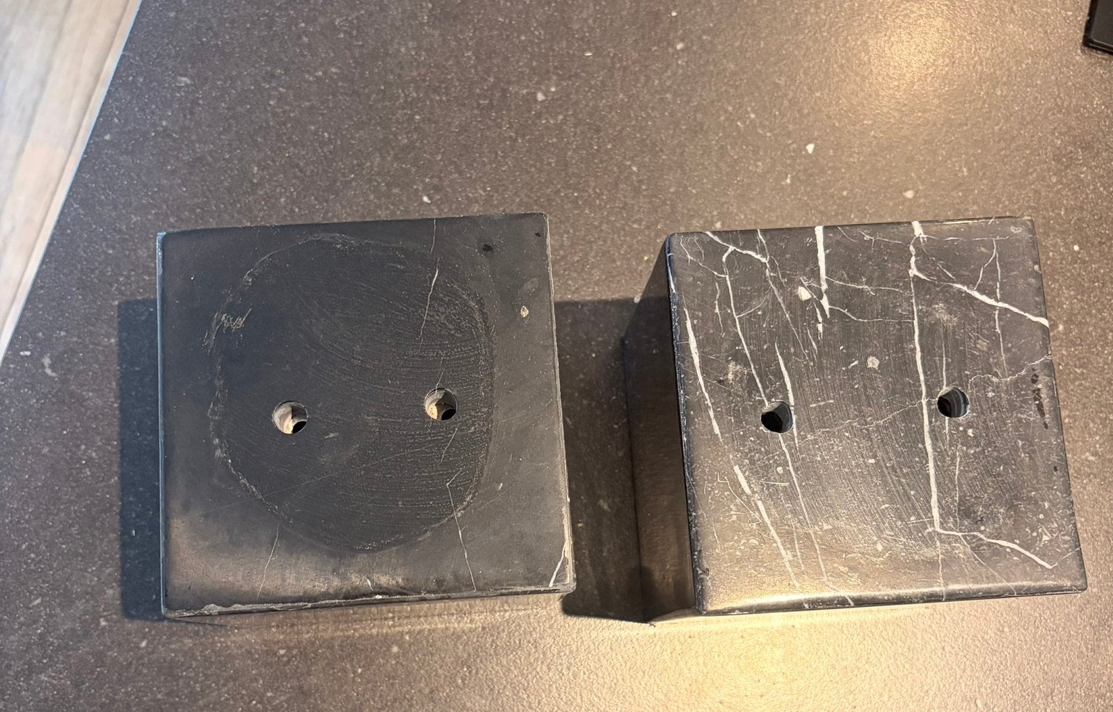 Set van 2 marmeren holle sokkels - 15x15x15cm, Ophalen, Gebruikt, Zwart, Steen/keramiek