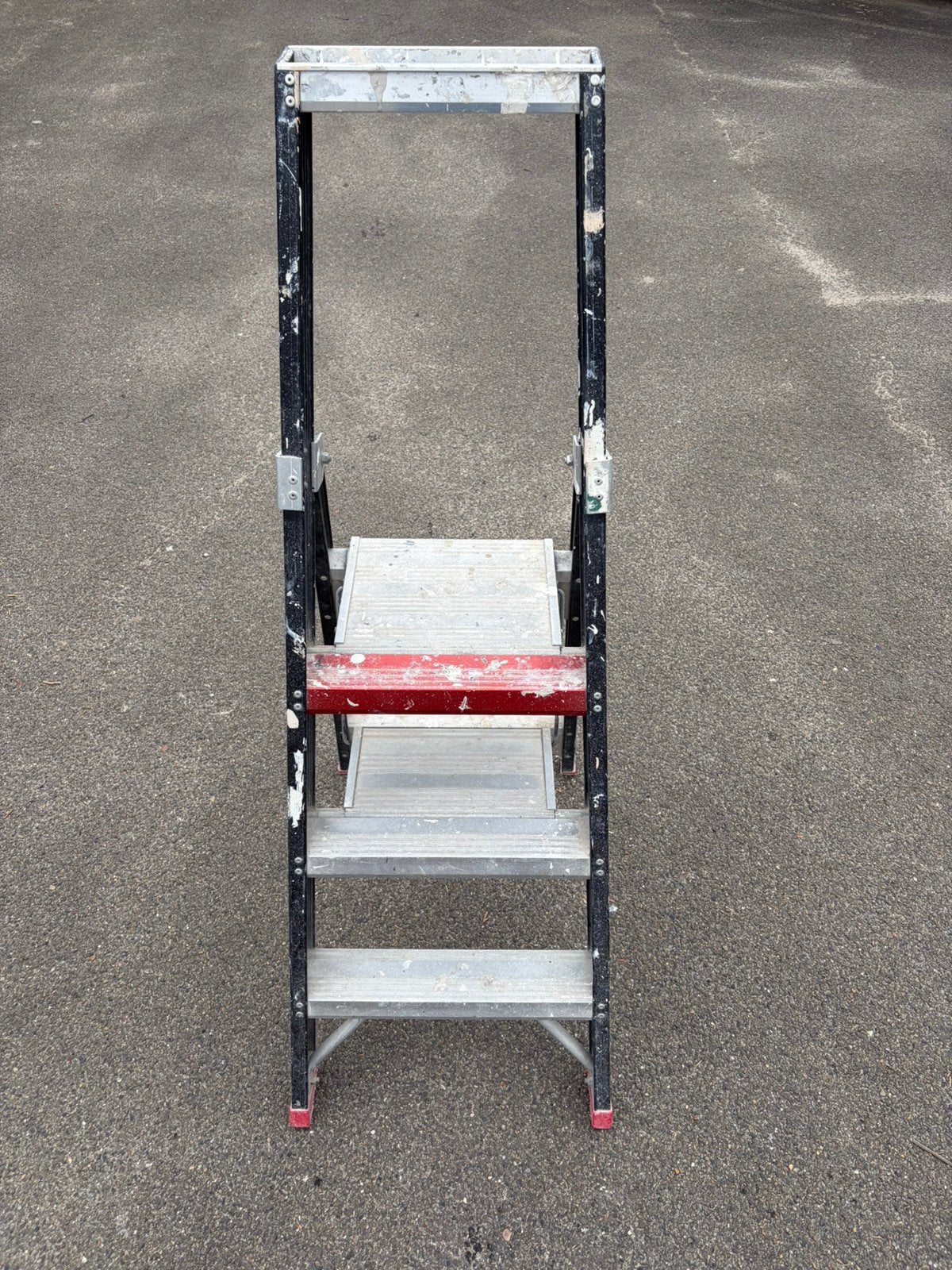 Altrex TGB trap 3 treden, Ophalen, Zo goed als nieuw, Trap, Minder dan 2 meter