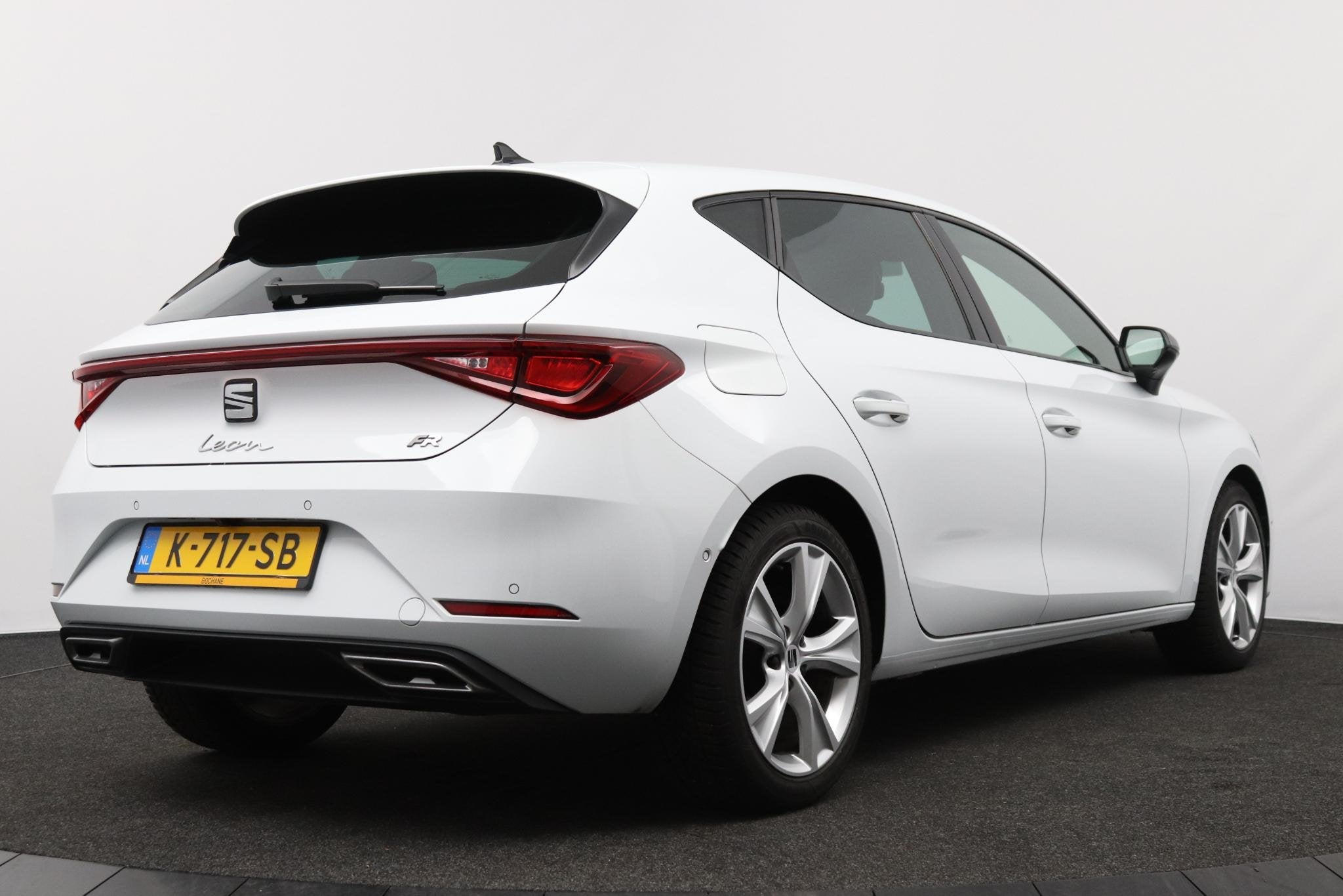 SEAT Leon 1.0 TSI FR Launch Edition | Carplay/Android Auto |, Stof, Gebruikt, Met garantie (alle), Leon