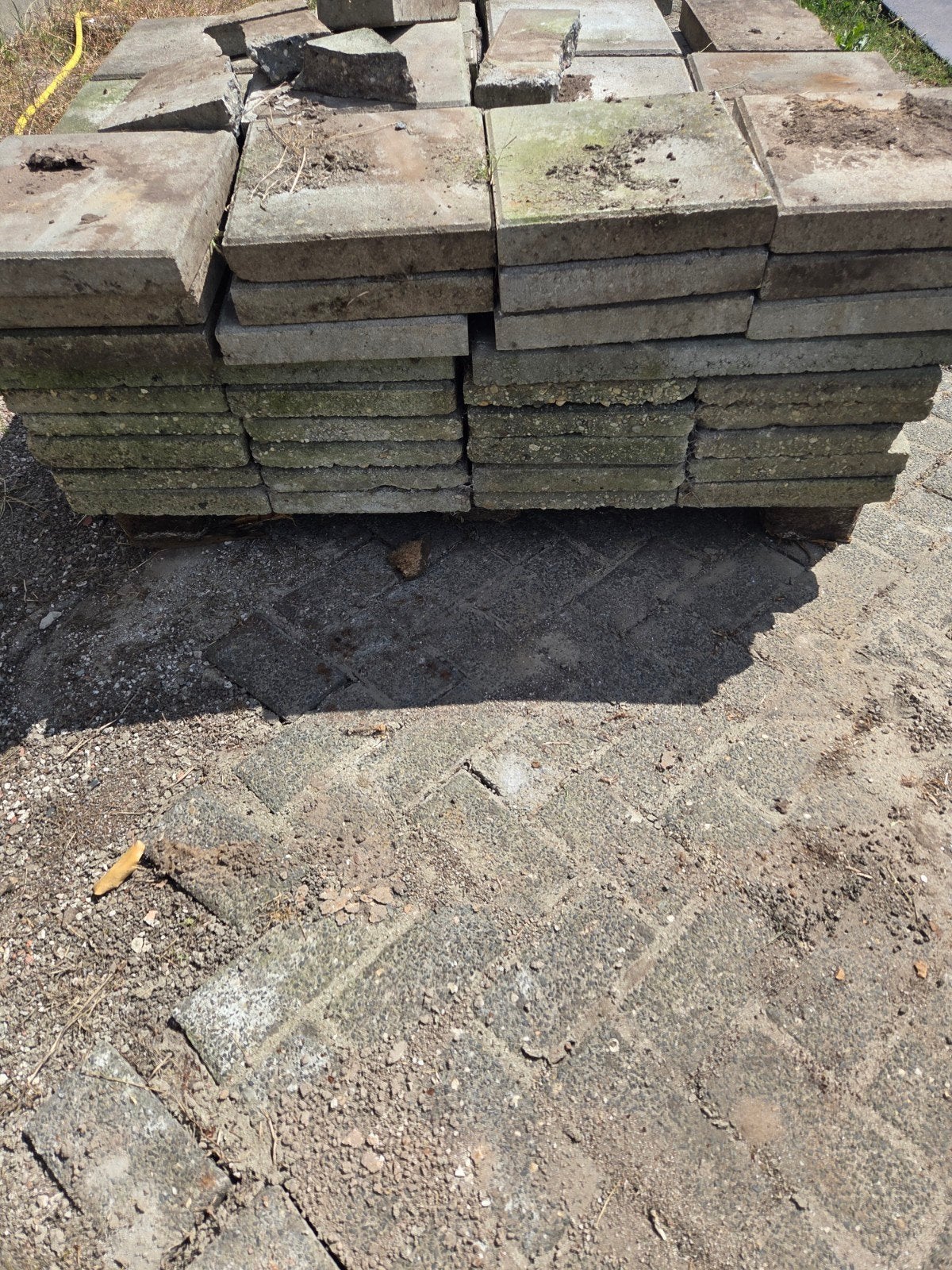 pallet tegels Gratis op te halen, Ophalen, Gebruikt, Beton, Terrastegels