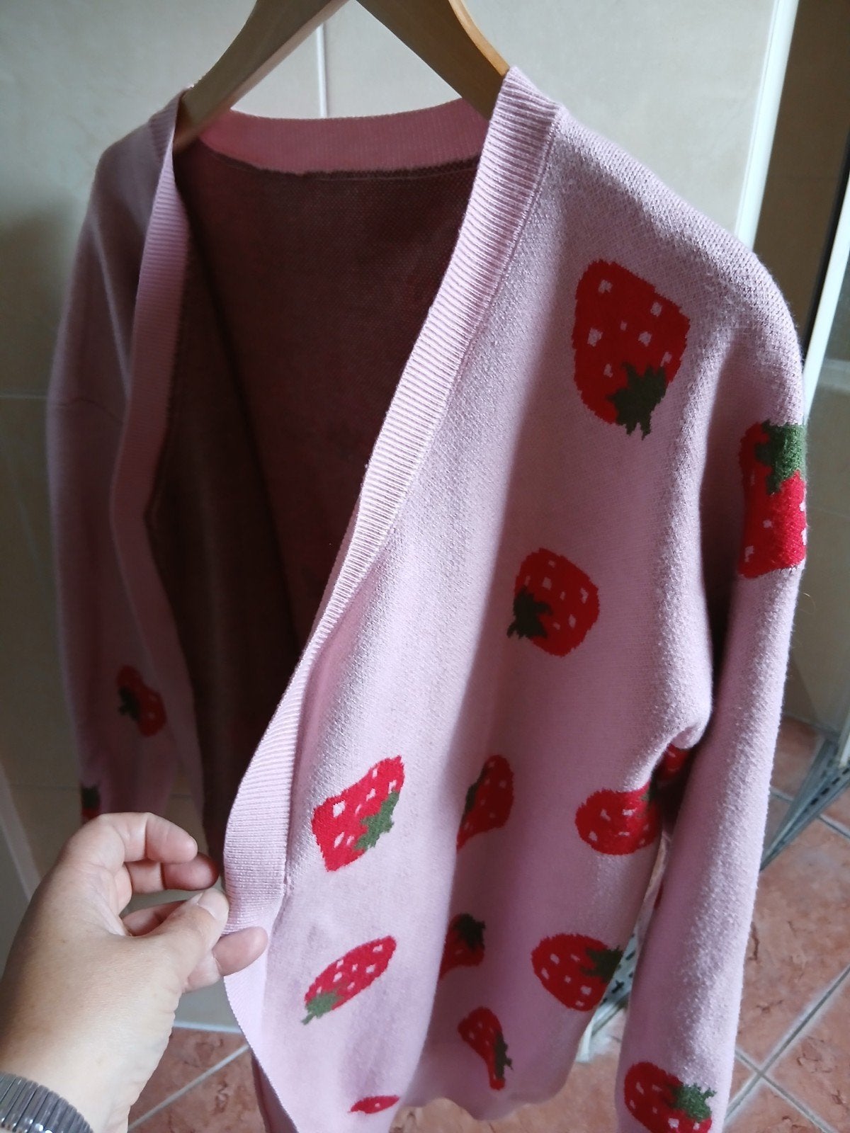 Lichtroze vest, maat M, met aardbeiprint, Ophalen of Verzenden, Zo goed als nieuw, Maat 38/40 (M), Roze