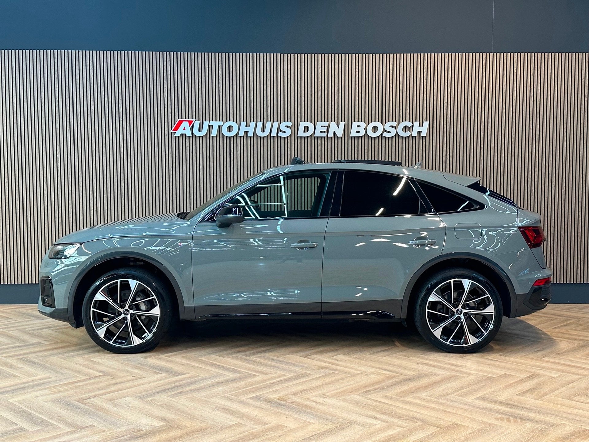 Audi Q5 Sportback 55 TFSI e S Line edition 367PK|Pano|Trekh, Auto's, Automaat, Dealer onderhouden, Gebruikt, 4 cilinders