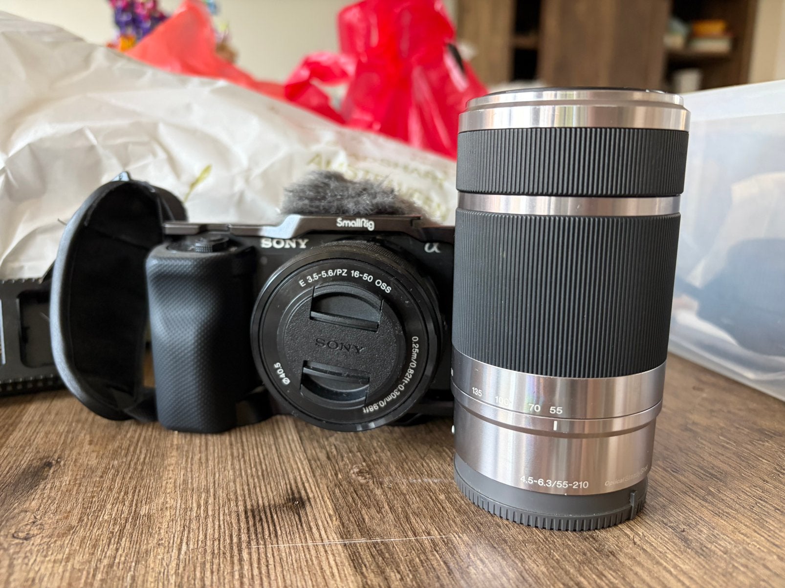 Sony ZV-E10  +16-50mm lens, Ophalen of Verzenden, Zo goed als nieuw, Sony