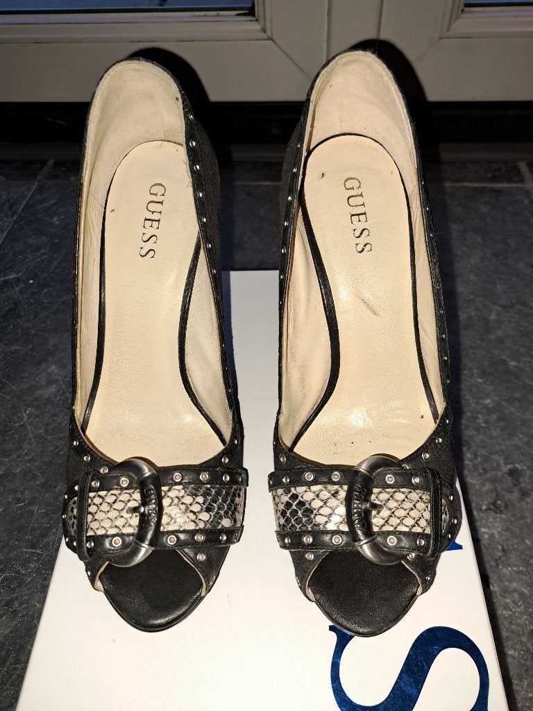 Zwarte Guess peeptoes 39, Pumps, Guess, Zwart, Ophalen of Verzenden
