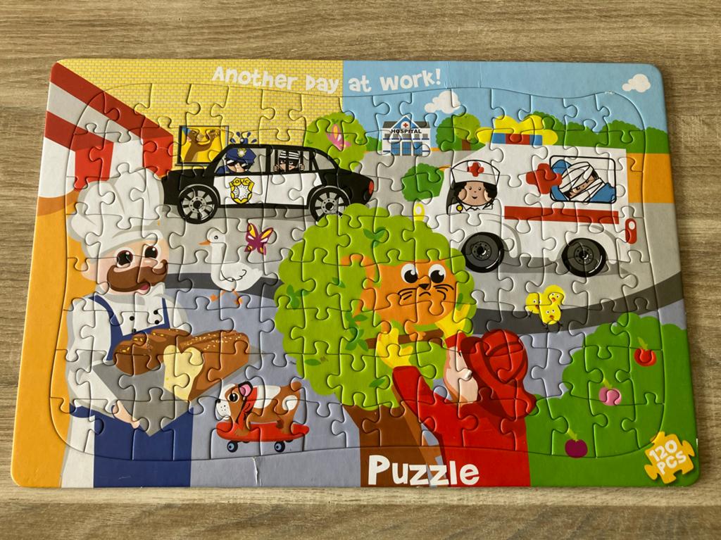 Leuke kinderpuzzel 'Another day at work!' 120 stukjes, Ophalen of Verzenden, Meer dan 50 stukjes, Zo goed als nieuw