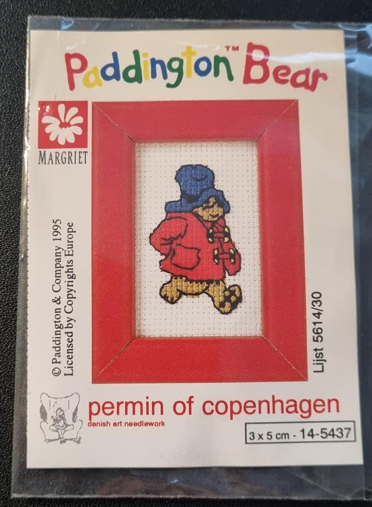 Borduurpakketje 'Paddington Bear' (3 x 5 cm groot) = Nieuw, Verzenden, Nieuw, Handborduren, Borduurpakket