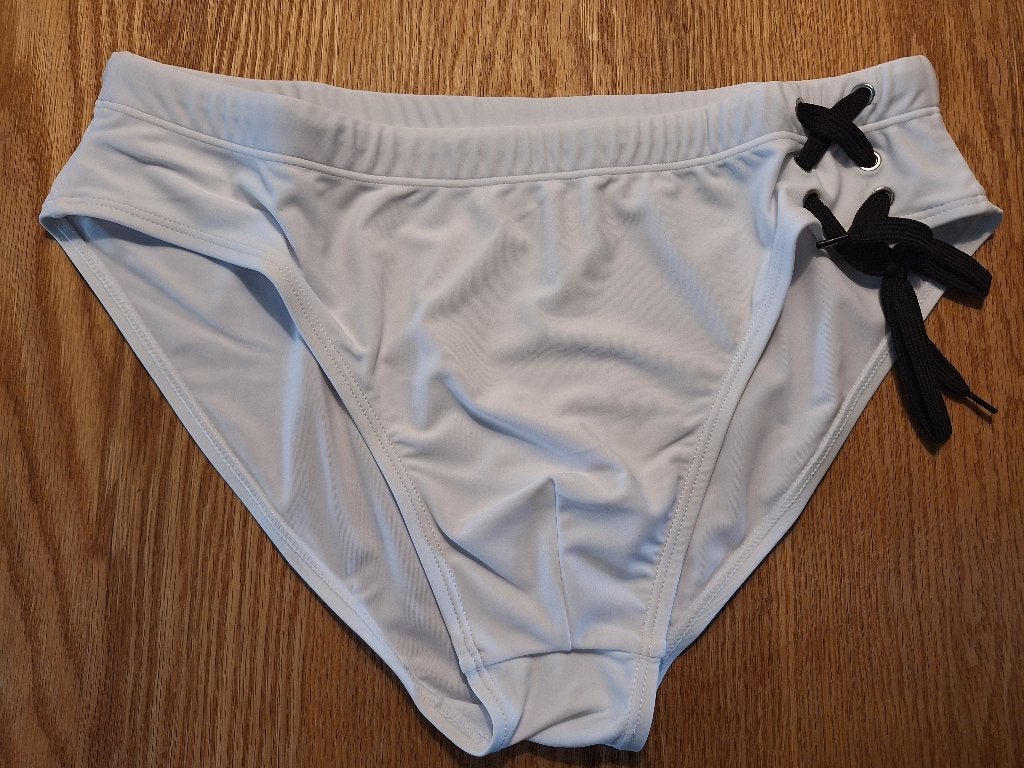 Heren zwemslip maat L, Kleding | Heren, Badmode en Zwemkleding, Ophalen of Verzenden, Maat 52/54 (L), Wit, Zwemslip