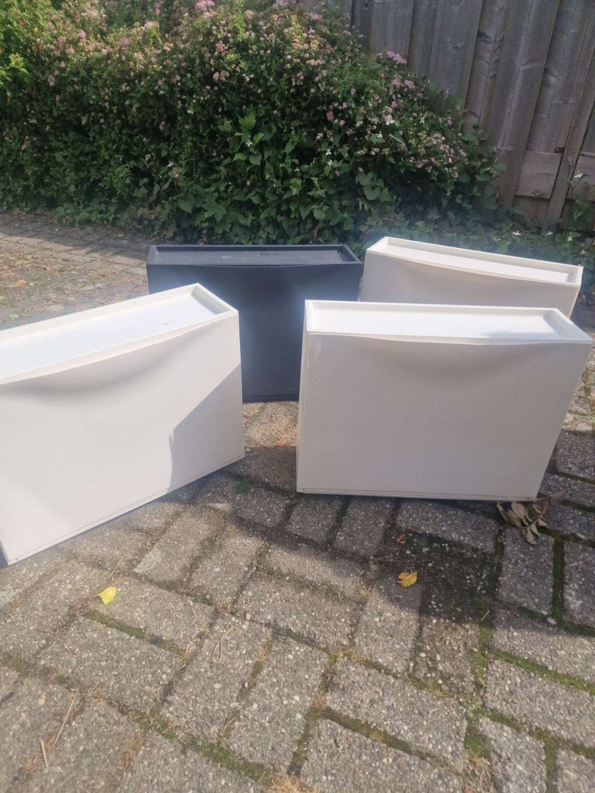 IKEA schoenenbakken - 3x wit, 1x zwart, Ophalen, Gebruikt, Modern, functioneel
