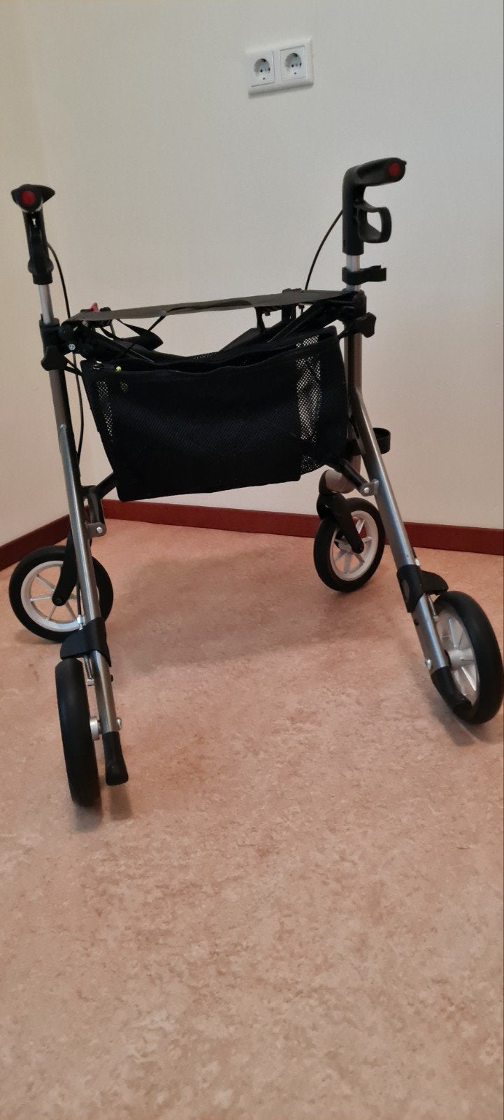 Rollator Streamer zwart, Ophalen of Verzenden, Opvouwbaar, Zo goed als nieuw