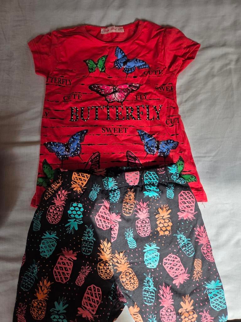 Zomerse set: rood shirt met vlinders & ananas broek, Ophalen of Verzenden, Gebruikt, Onbekend, Meisje