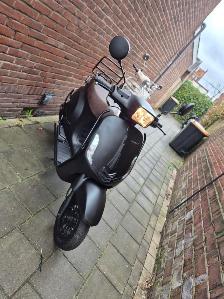 ‼️LA SOURIS SOURINI SNORSCOOTER 2022 MAT ZWART‼️, Fietsen en Brommers, Snorfietsen en Snorscooters, Ophalen, Gebruikt, Benzine