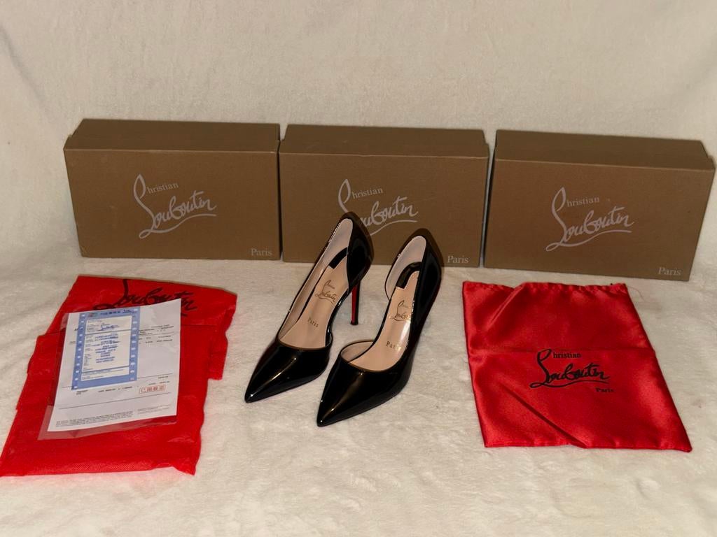 Christian Louboutin Zwarte Iriza Hakken - Maat 38 en 39, Kleding | Dames, Schoenen, Ophalen of Verzenden, Zo goed als nieuw, Zwart