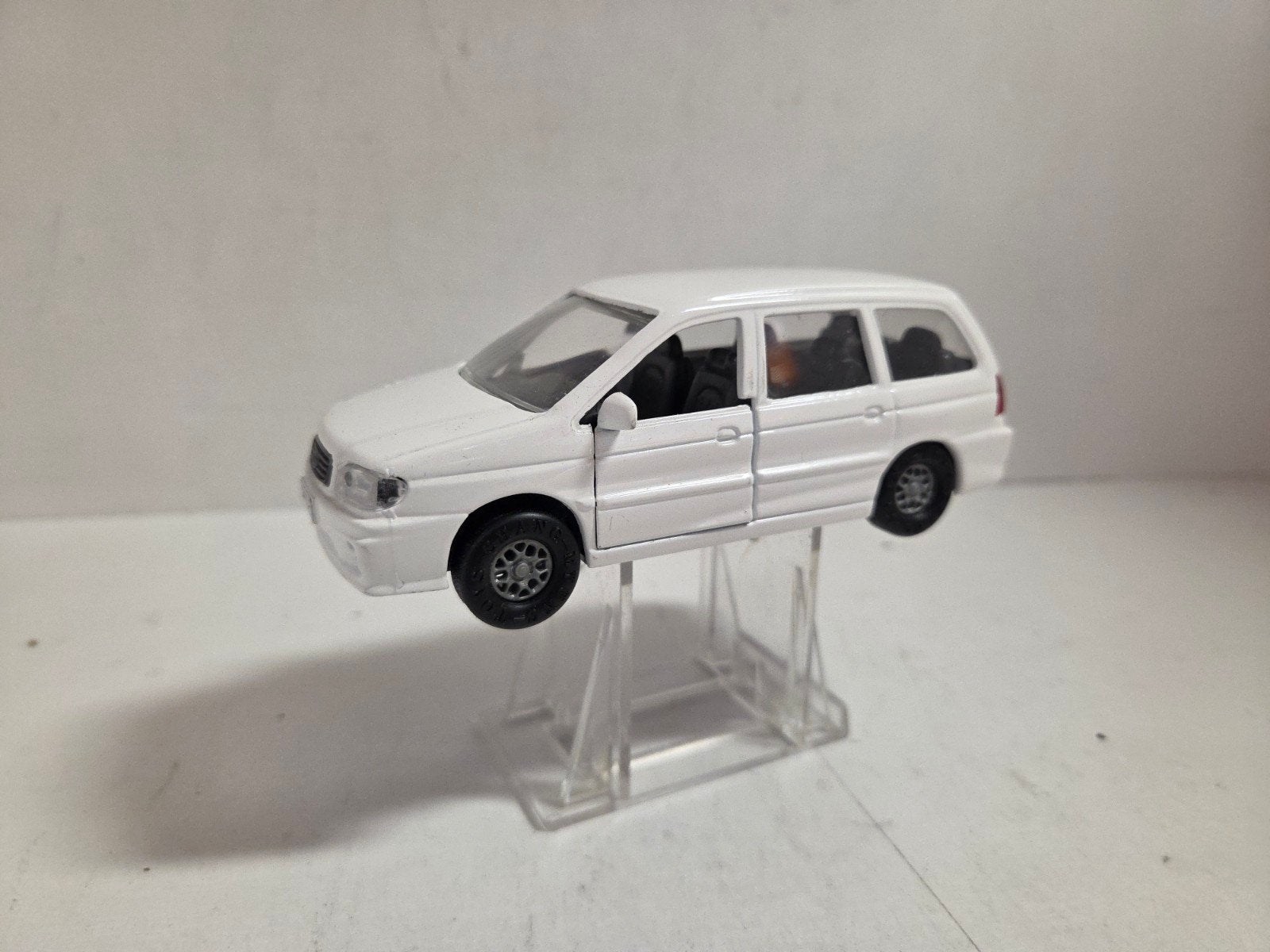 CM Toys Kia Capstar 1:35, Hobby en Vrije tijd, Modelauto's | Overige schalen, Auto, ., Ophalen of Verzenden, Zo goed als nieuw
