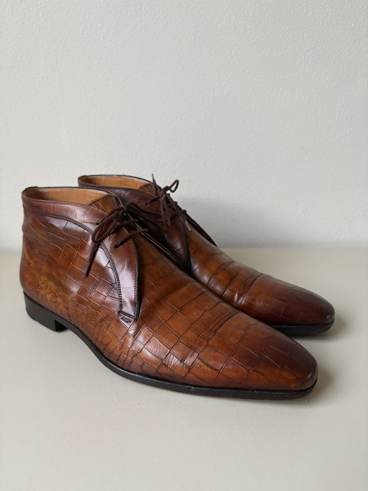 Magnanni Croco Chukka Boots - Bruin - Maat 45 (UK 10.5), Kleding | Heren, Schoenen, Bruin, Boots, Ophalen of Verzenden, Zo goed als nieuw