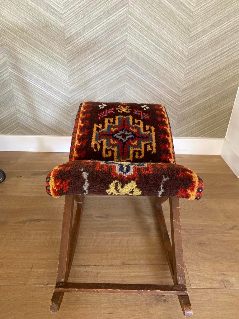 Vintage voetenbankje met “geknoopte” bekleding, Ophalen