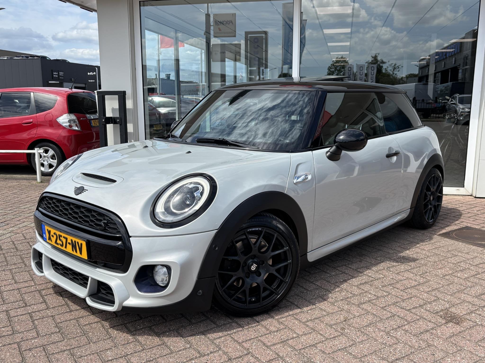 MINI 3-Deurs 2.0 Cooper S Chili Serious Business Schuifdak /, Auto's, 1998 cc, Gebruikt, Euro 6, 4 stoelen