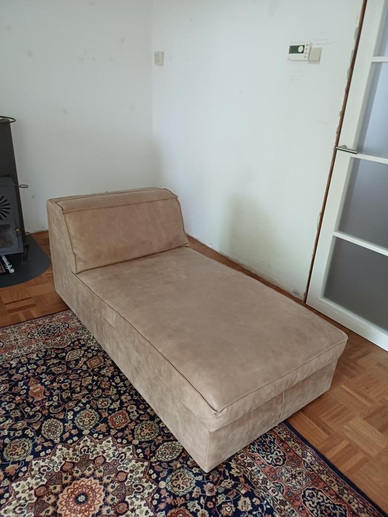 Longchair beige/zand leder Fred de la bretoniere het Anker, Ophalen, Eenpersoons, 75 tot 100 cm, Zo goed als nieuw