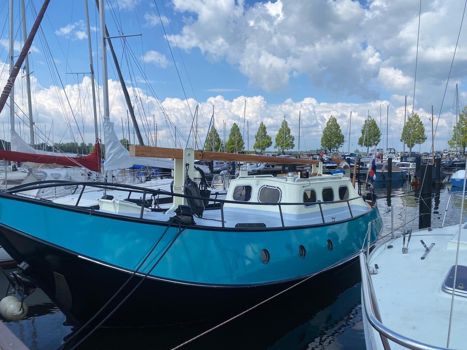 Karaktervolle stalen Kotterschouw 9.00 – Vaarklaar, Watersport en Boten, Motorboten en Motorjachten, 9 m, Gebruikt, Binnenboordmotor
