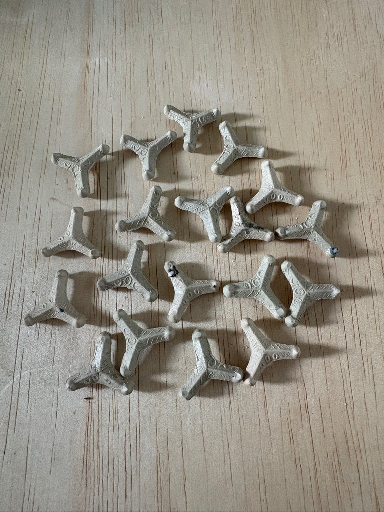 Stapelmateriaal voor keramiek stook - triangels NR 000, Hobby en Vrije tijd, Pottenbakken, Ophalen of Verzenden, Gebruikt