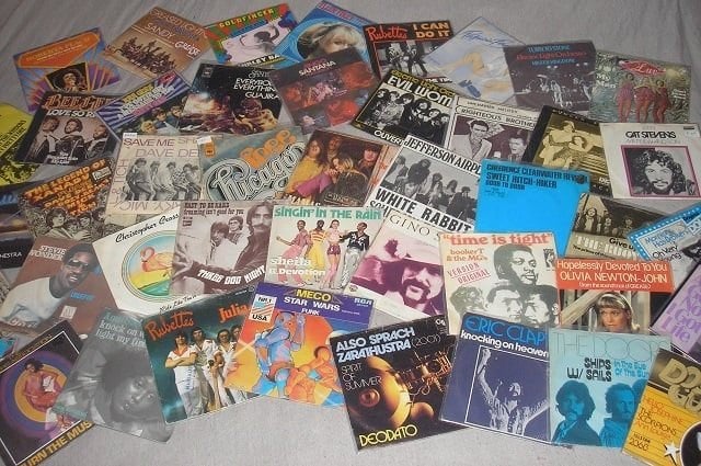 Partij Vinylsingles Diverse Jaren '60/'70/'80, Cd's en Dvd's, Vinyl | Pop, Zo goed als nieuw, Beschermende buitenhoes, Fotohoes