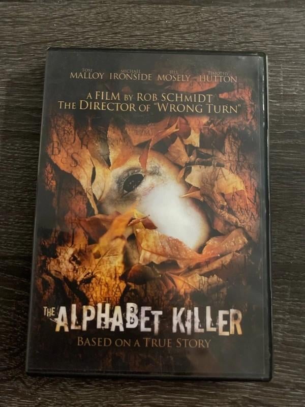 The Alphabet Killer DVD - waargebeurd verhaal, Cd's en Dvd's, Dvd's | Thrillers en Misdaad, Vanaf 16 jaar, Ophalen of Verzenden
