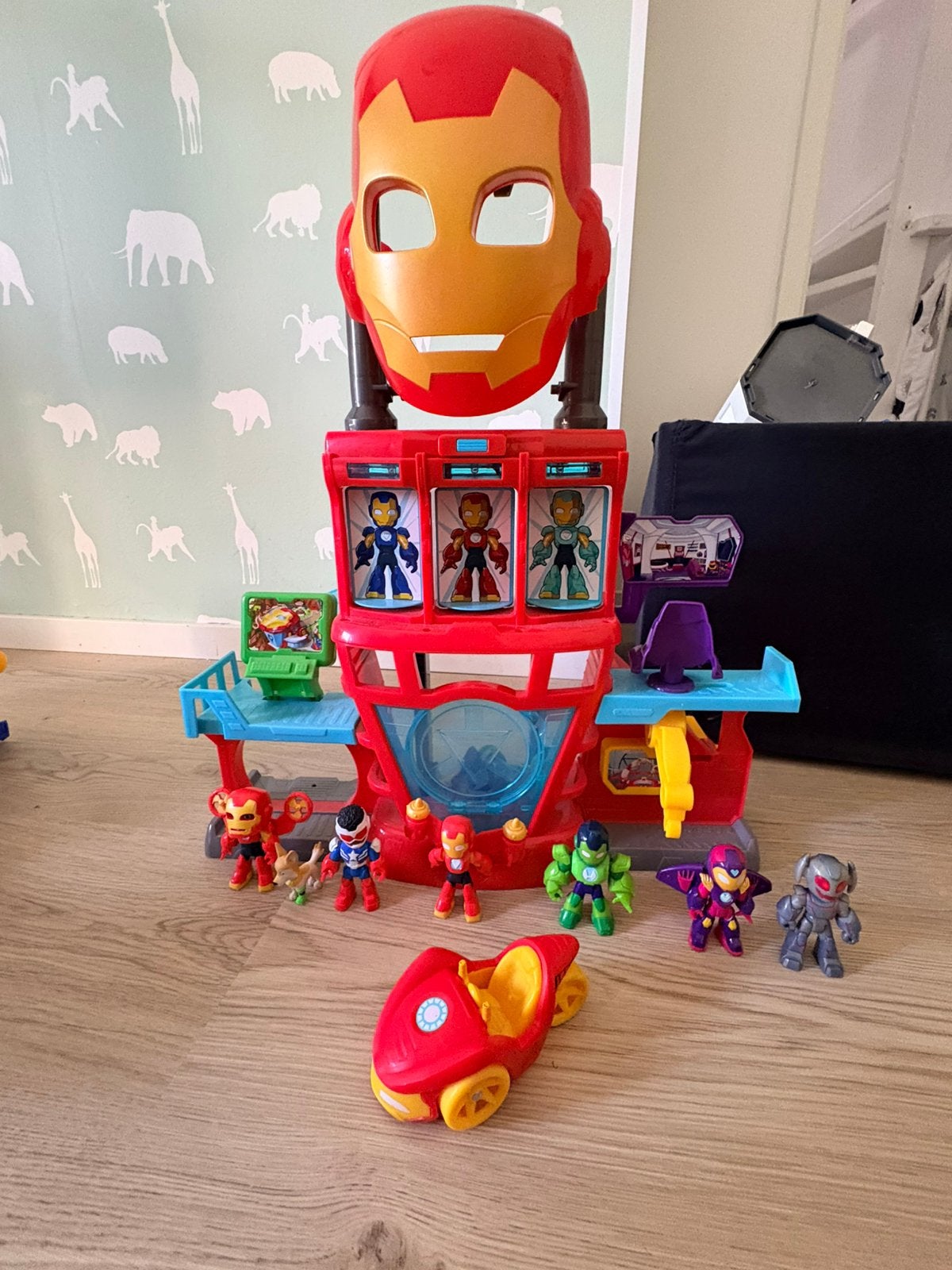 Iron Man hoofdkwartier, Ophalen, Zo goed als nieuw, 4 tot 6 jaar
