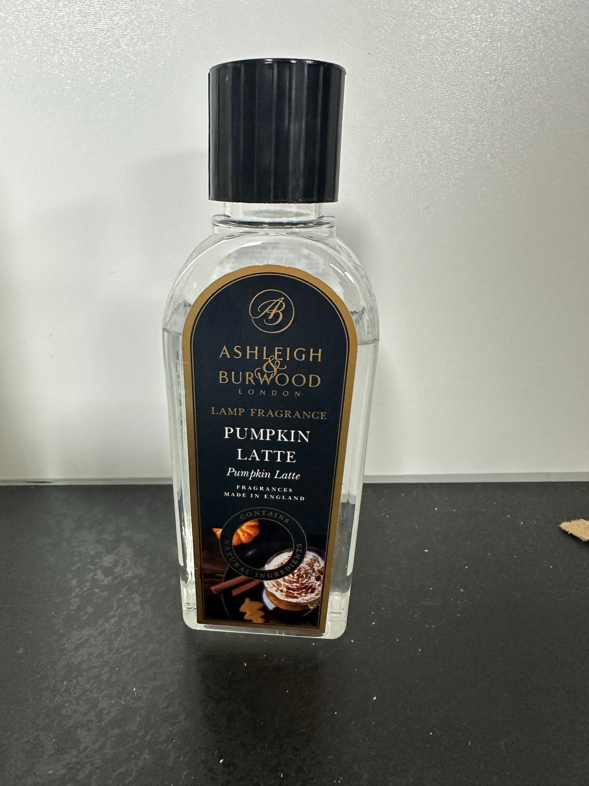 Ashleigh & Burwood Lamp Fragrance Pumpkin Latte (Geopend), Ophalen, Gebruikt, Meerkleurig, Glas