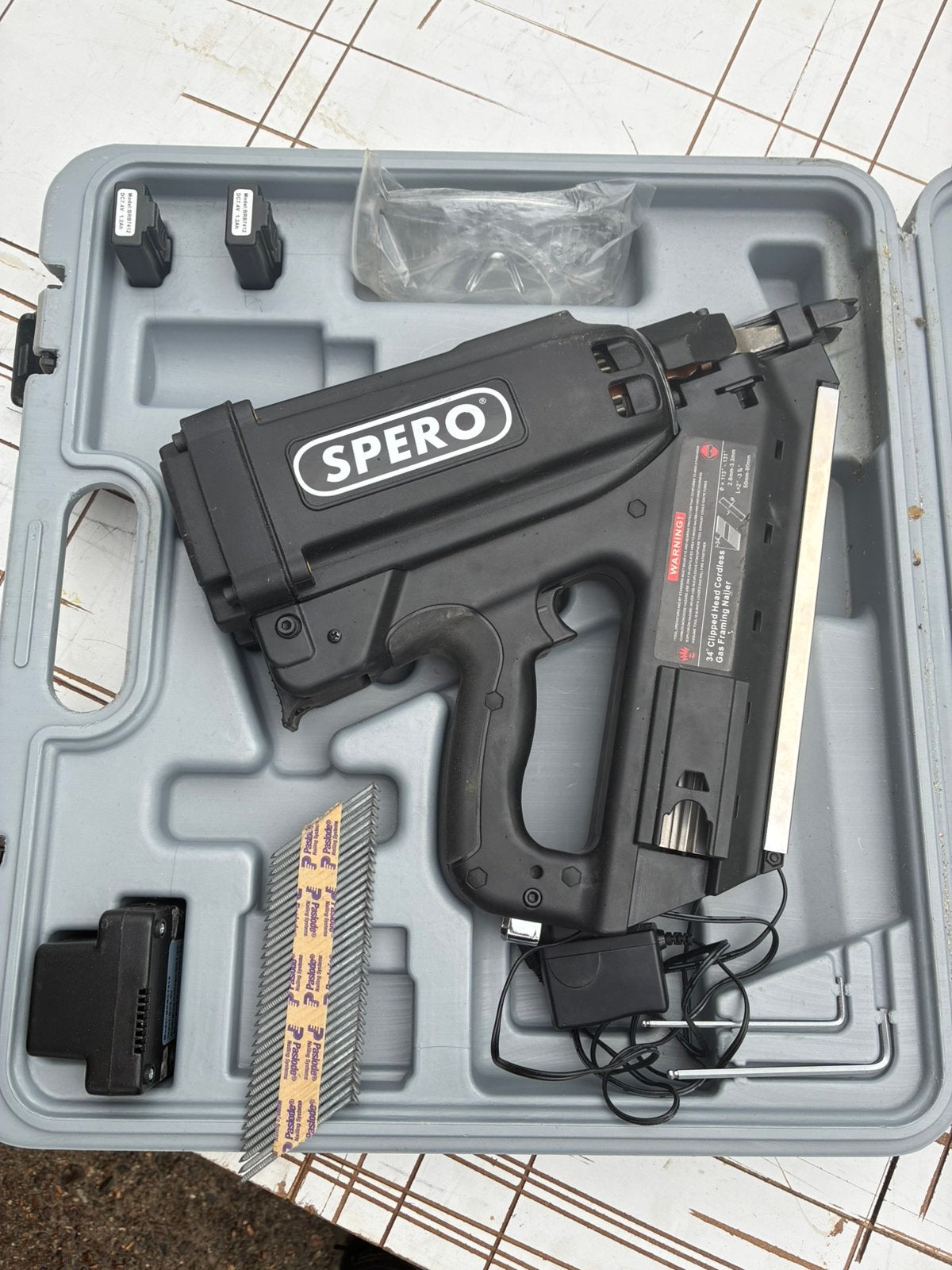 Spero gas/accu constructie tacker, Doe-het-zelf en Verbouw, Ophalen, Zo goed als nieuw