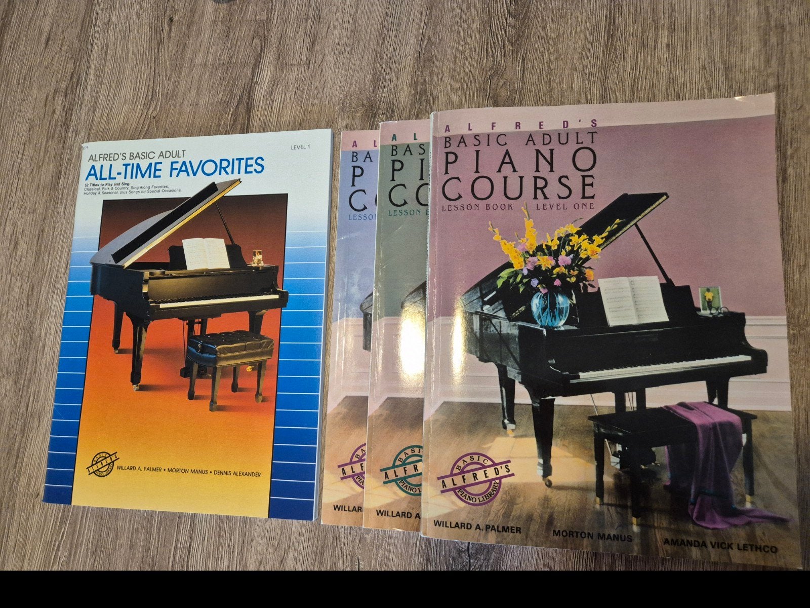 Alfred's Basic Adult Piano Course boeken, Ophalen, Zo goed als nieuw, Instrument, Willard A. Palmer, Morton Manus, Amanda Vick Lethco