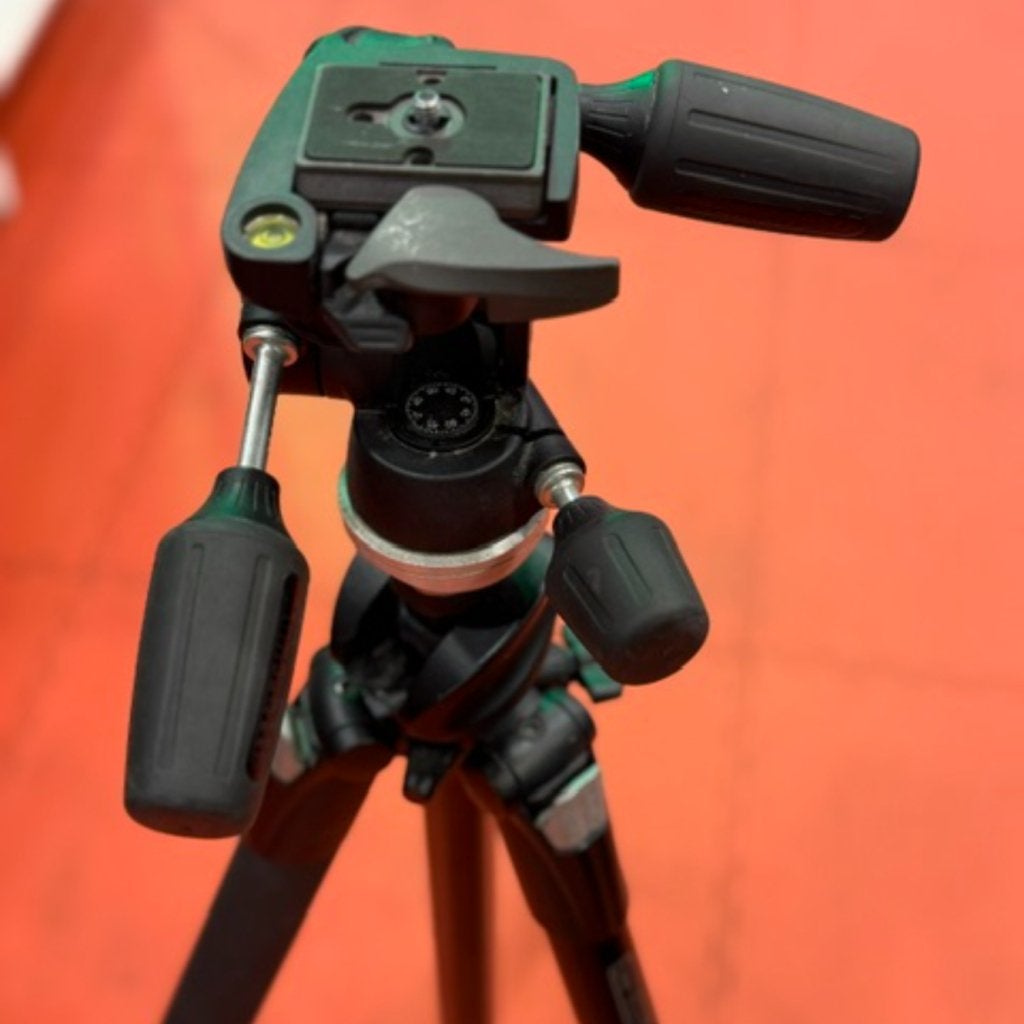 Manfrotto statief met 804RC2 Pan/Tilt Head, Manfrotto, Gebruikt, https://www.manfrotto.com/global/contact-us/, Via Valsugana 100, 36022 Cassola (VI), ItaliÃ«