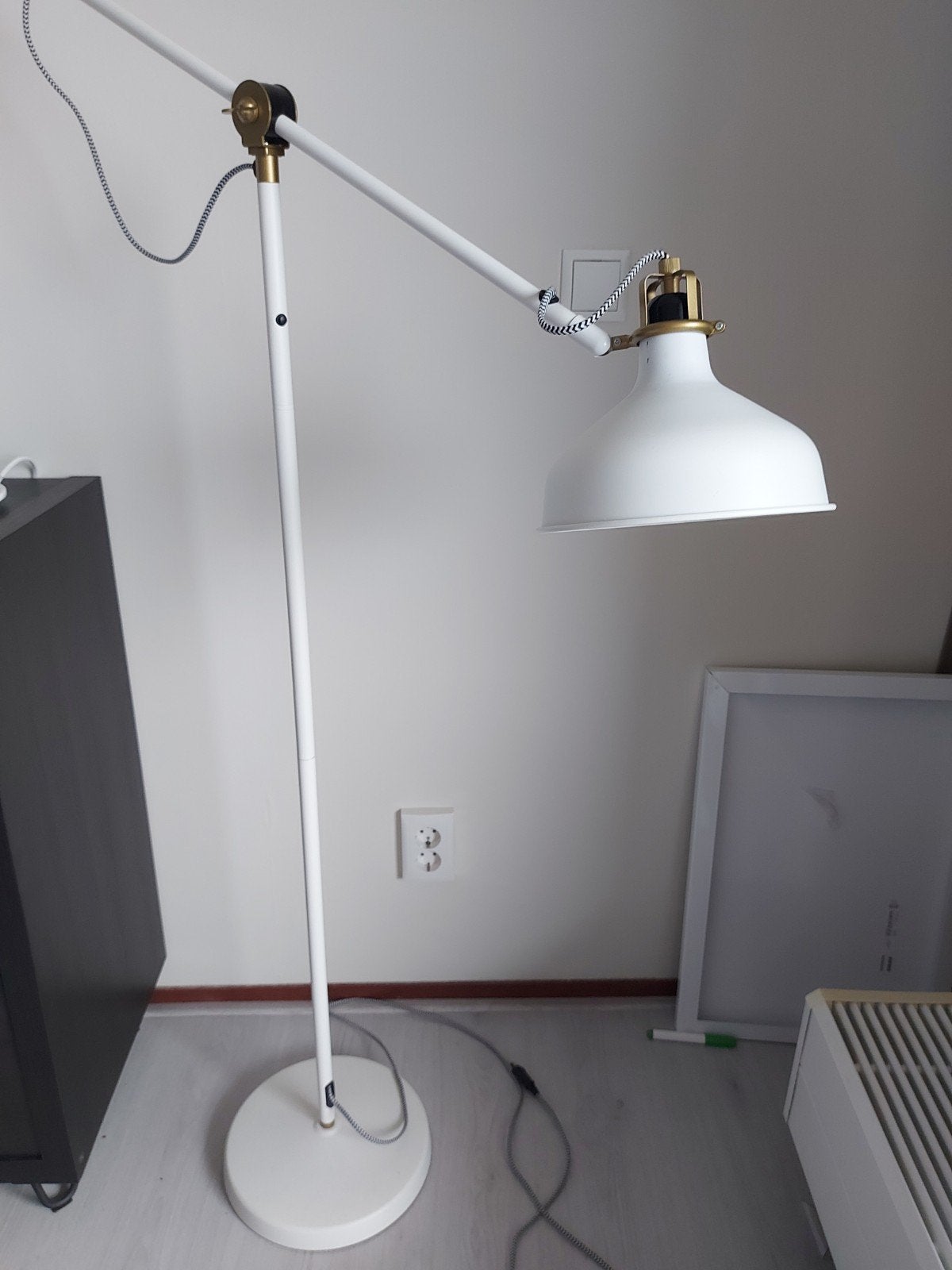 IKEA RANARP staande lamp, wit, Ophalen, 100 tot 150 cm, E27 (groot), Zo goed als nieuw