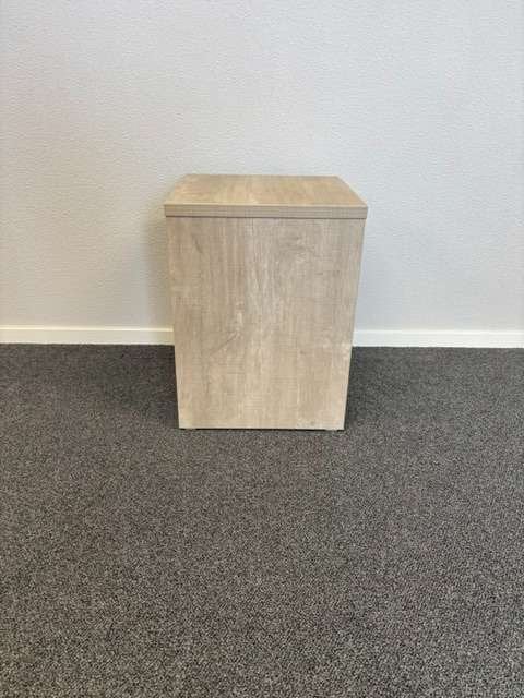 Nachtkastje / bijzettafeltje kleur Ril Eiken 40x40x53,5 cm, Niet ingevuld, Minder dan 45 cm, Niet ingevuld, Nieuw