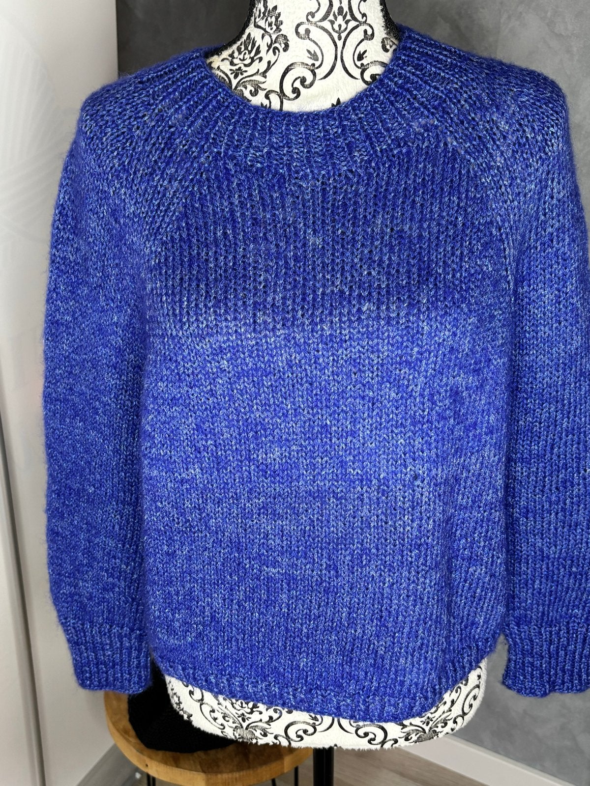 Stijlvolle blauwe trui met glitter/lurex - Nieuw, Ophalen of Verzenden, Nieuw, Maat 36 (S), Blauw