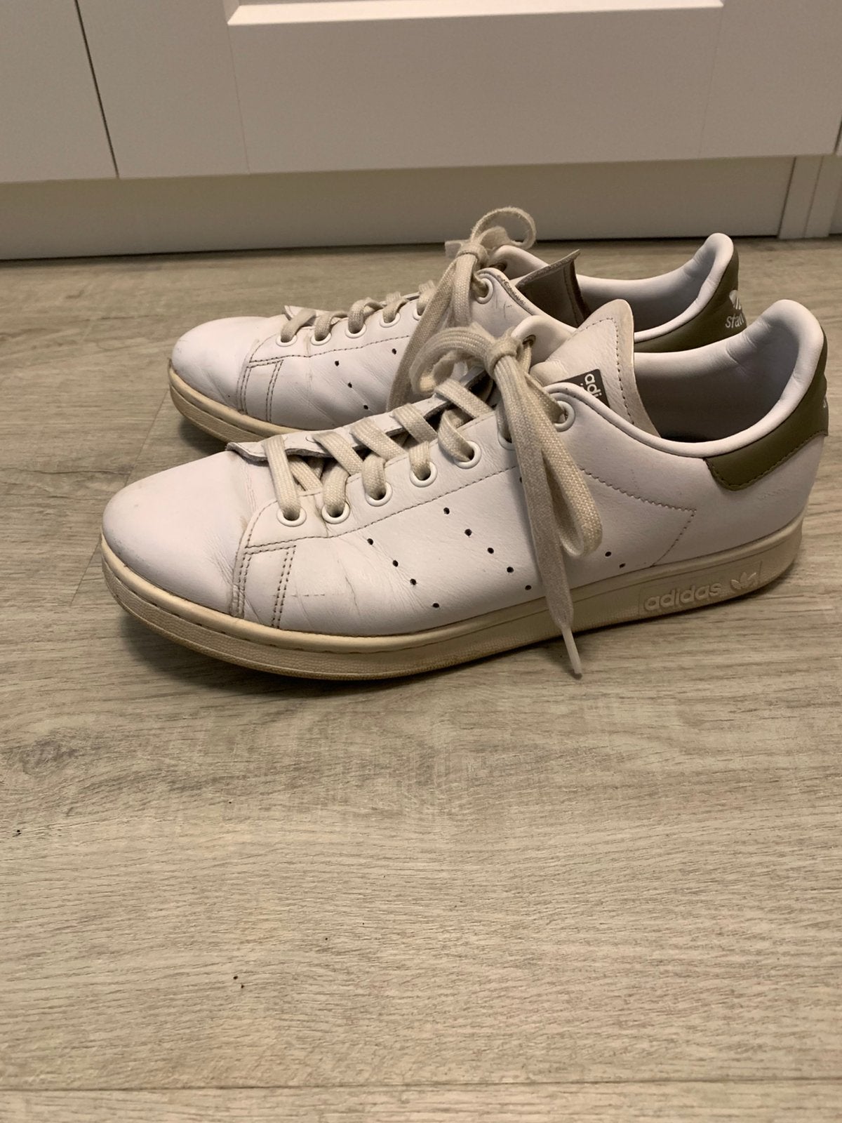 Gedragen Adidas sneakers Stan Smith maat UK 8/42, Kleding | Dames, Schoenen, Verzenden, Wit, Sneakers of Gympen, Gedragen