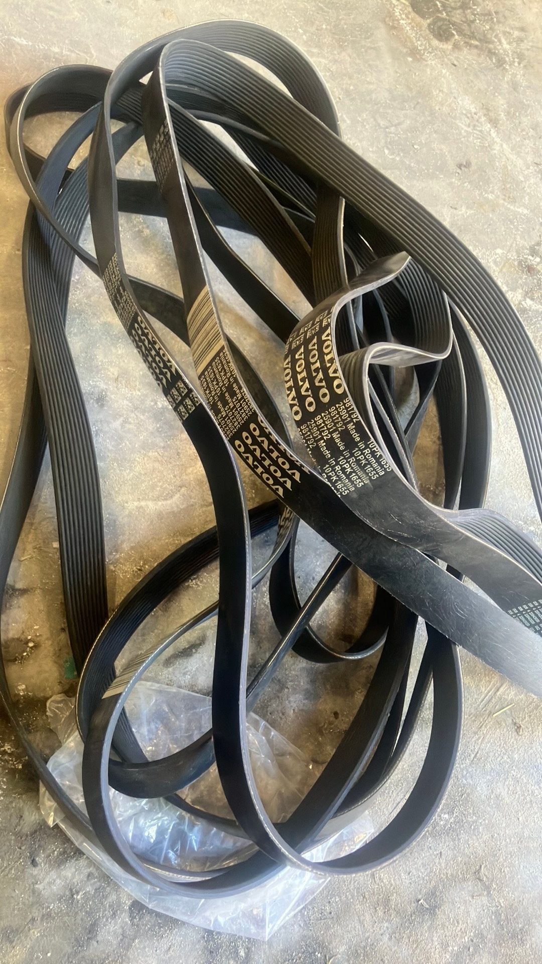CUMMINS,CAT,Volvo Penta, DEUTZ, multiriem, v-snaar, fan belt, Ophalen of Verzenden, Nieuw, Volvo