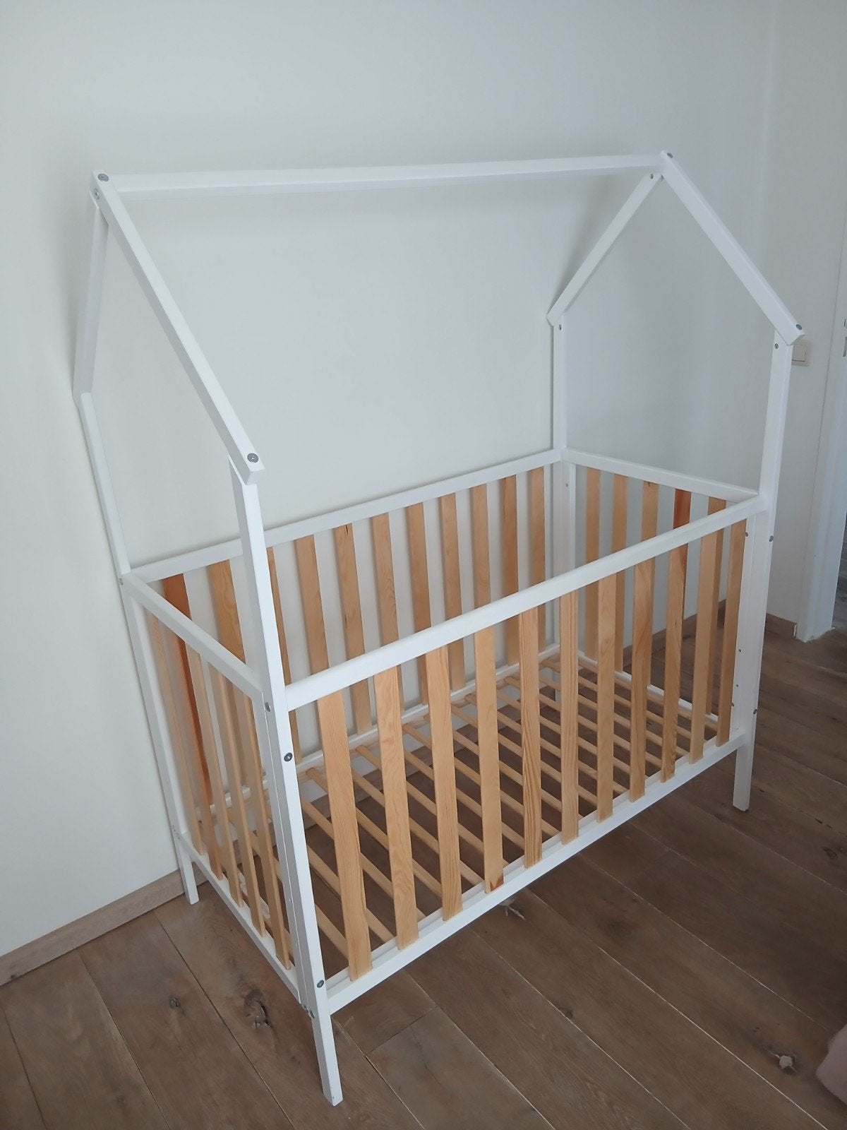 Ledikant van Asten Babystore 70x140 cm - Zo goed als nieuw, Ophalen, Zo goed als nieuw, Ledikant