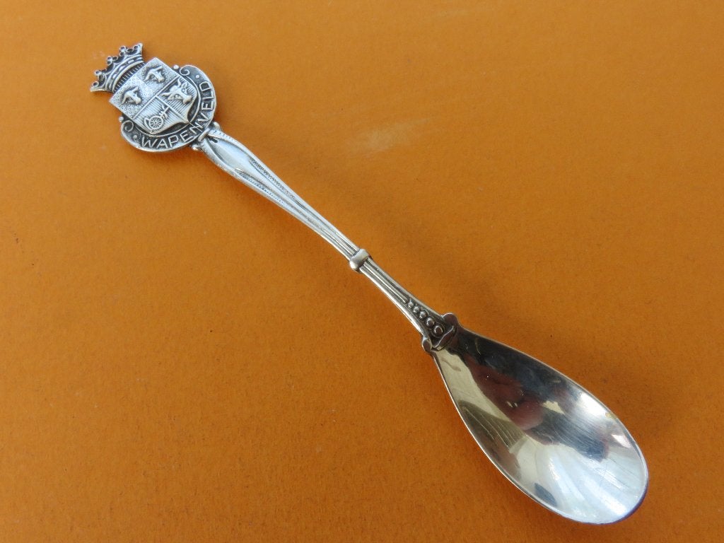 Zilver. Wapenveld prachtig zilveren lepeltje. 11 cm., Verzenden