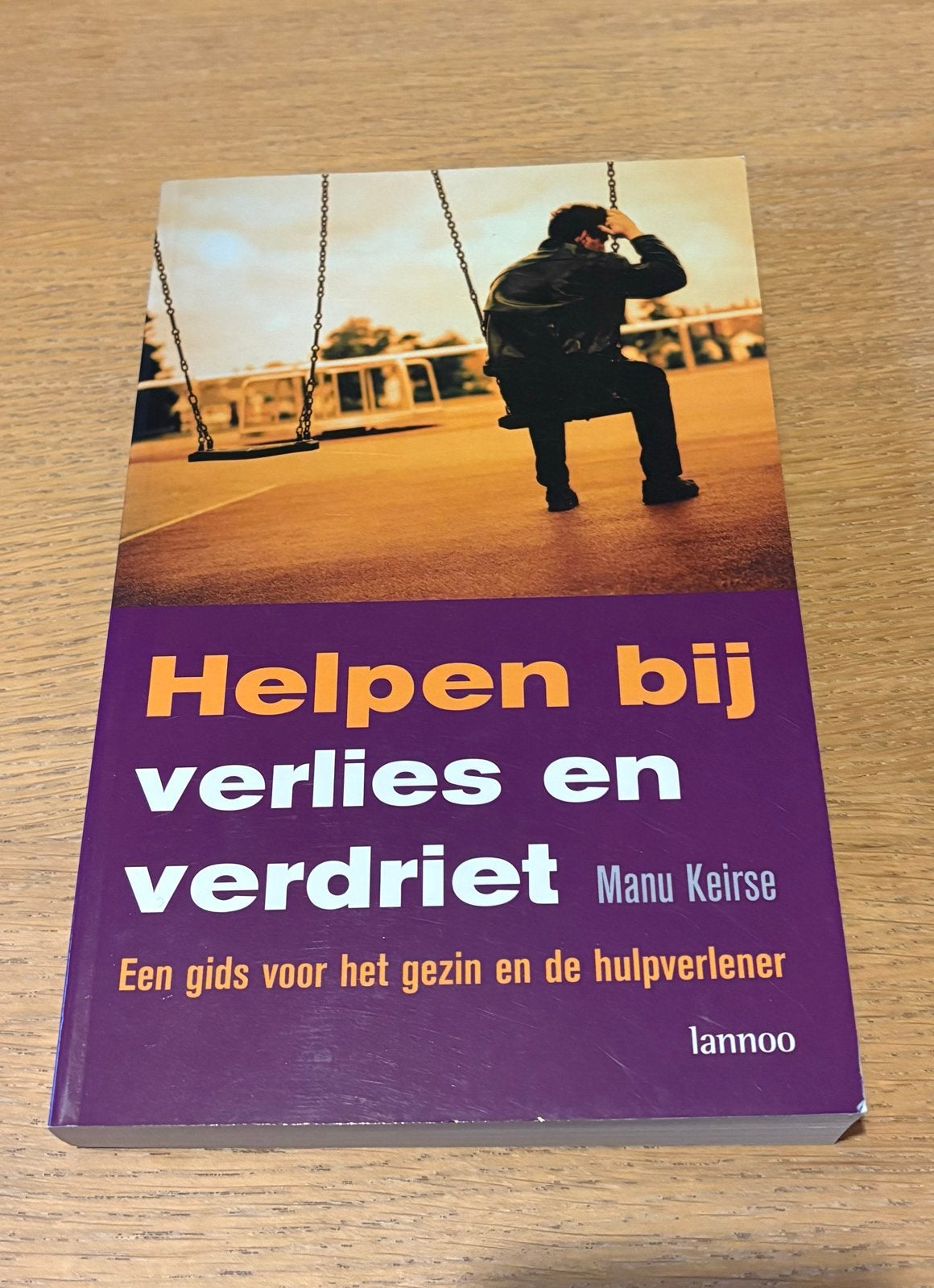 Helpen bij verlies en verdriet - Manu Keirse, Ophalen of Verzenden, Zo goed als nieuw, Overige uitgevers, Nederlands