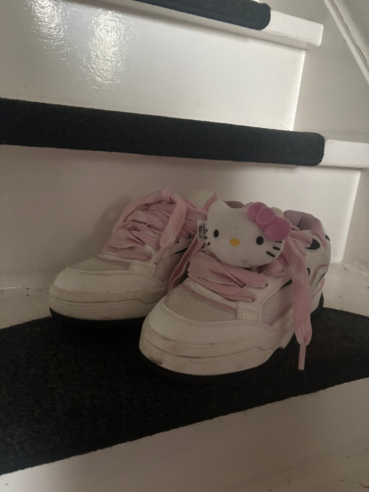 Hello kitty schoenen, Ophalen of Verzenden, Zo goed als nieuw, Sneakers of Gympen