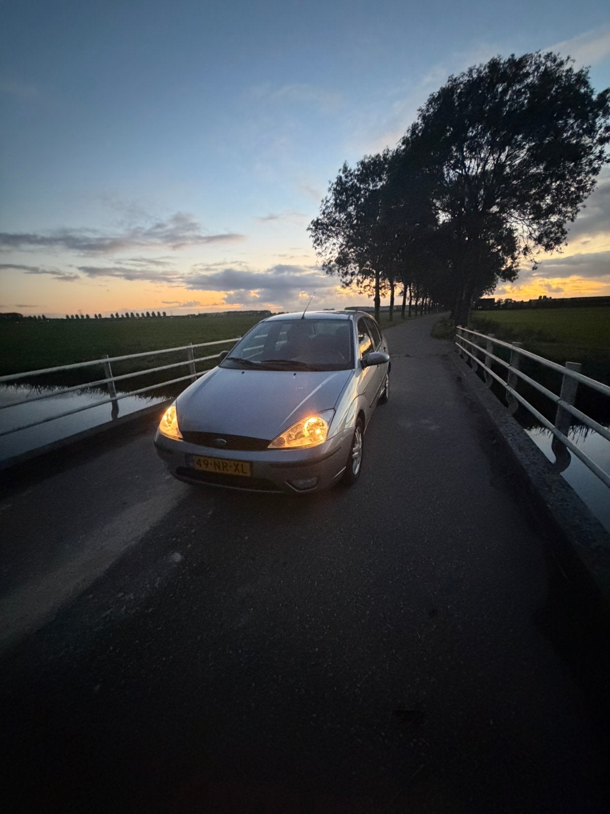 Ford Focus 1.6 2004 Grijs, Ophalen