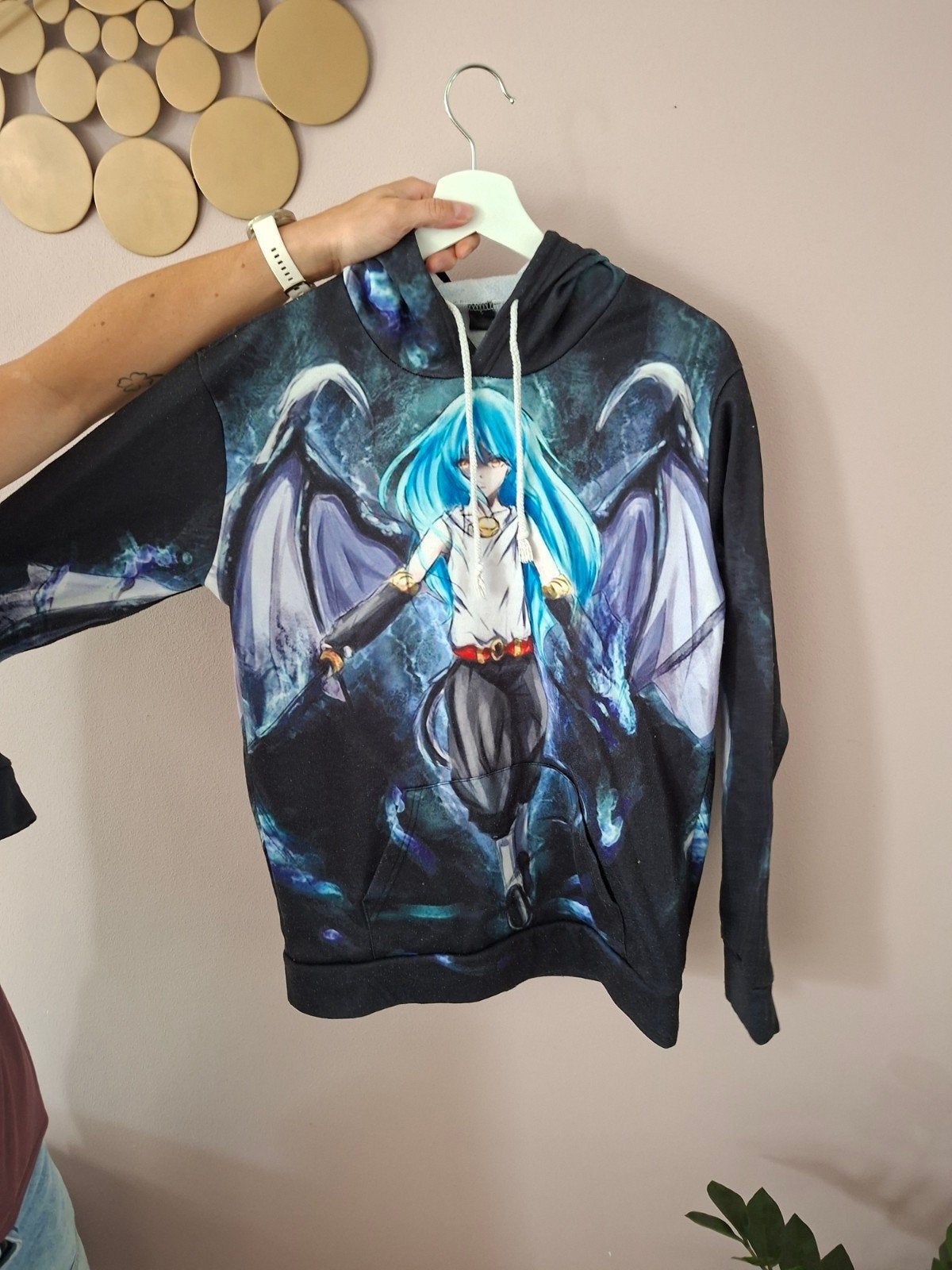Anime Hoodie met rimuru tempest - Maat M, Kleding | Dames, Ophalen of Verzenden, Gedragen, Maat 38/40 (M), Zwart