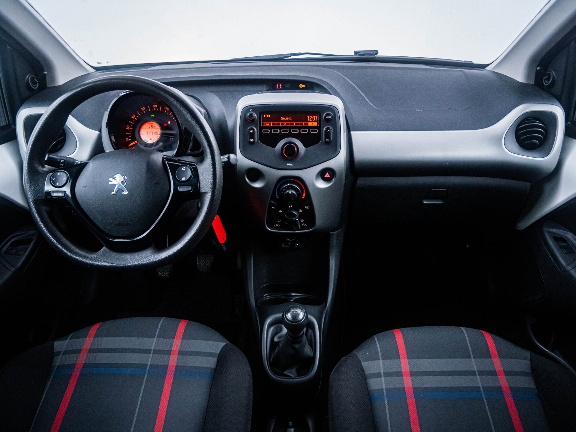 Peugeot 108 1.0 e-VTi 5drs Active Bluetooth & Airco!, Auto's, Euro 5, Stof, Gebruikt, Zwart