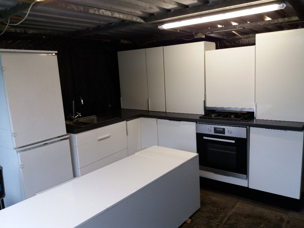 Keuken compleet kl.glanswit, Ophalen, Zo goed als nieuw, Hoogglans of Gelakt