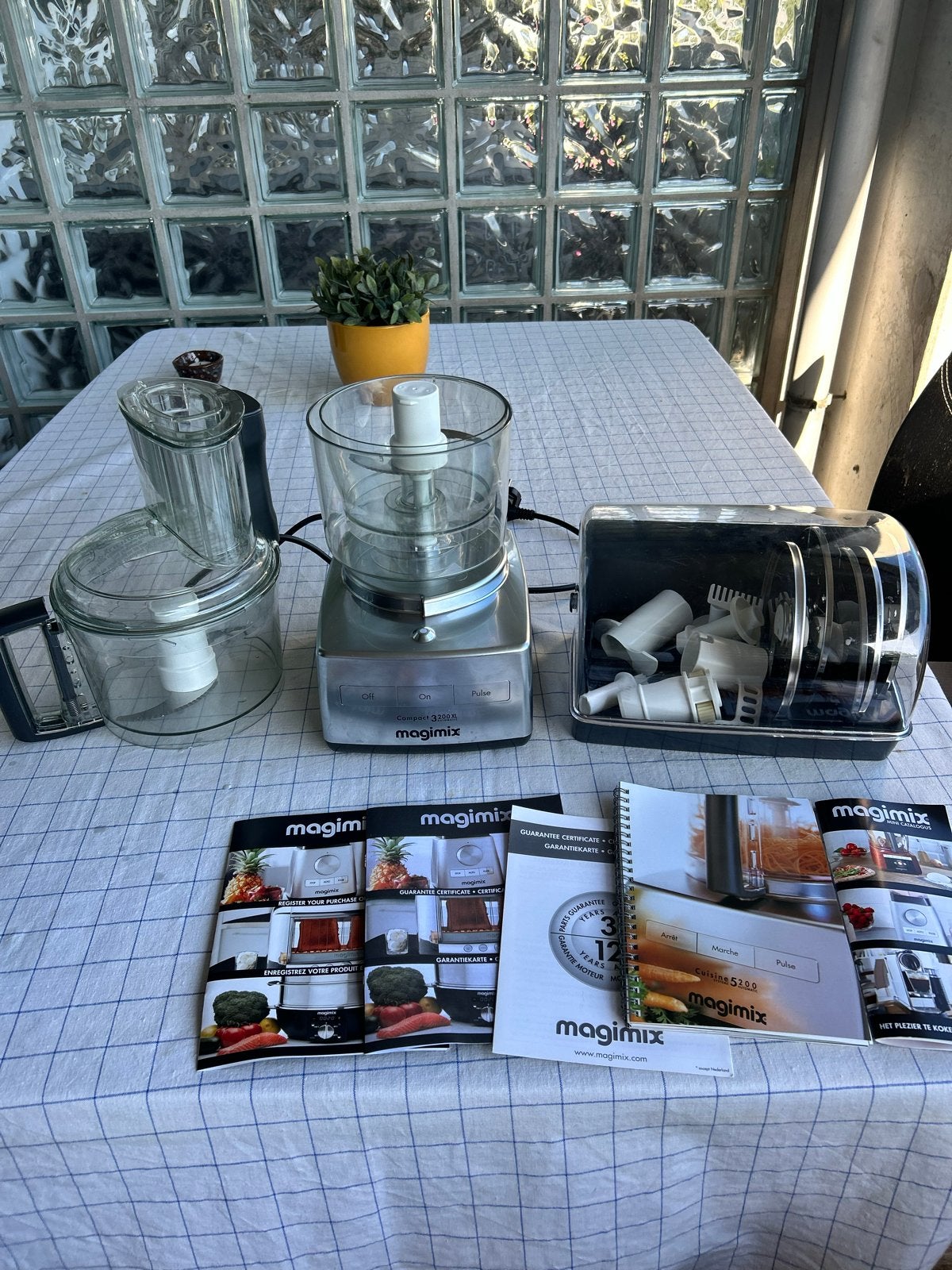 Magimix Compact 3200XL Foodprocessor met accessoires, 2 tot 3 liter, Ophalen, Zo goed als nieuw, 1 snelheid