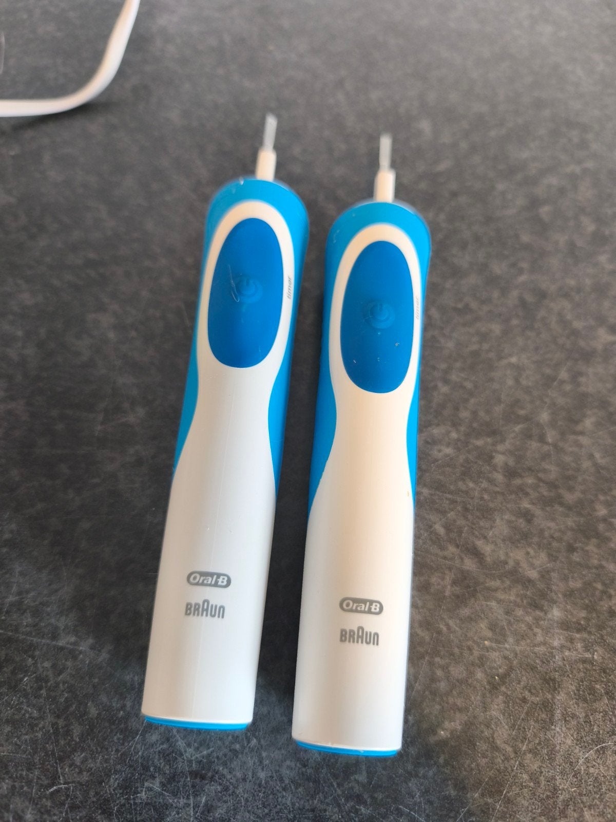 Braun Oral-B electrische tandenborstel, Ophalen of Verzenden, Gebruikt, Tandenborstel